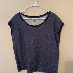 Old Navy T-shirt Style Photo
