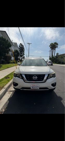 2017 Nissan Pathfinder