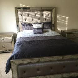 Bed , 2 Nightstands , Floor Mirror 