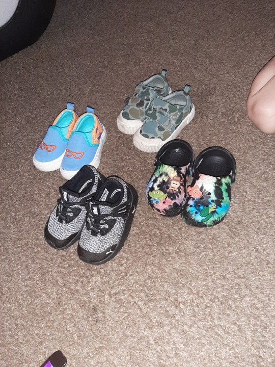 Toddler Shoes, Size 5 And 6