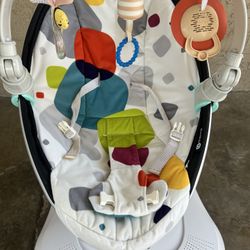 4Moms MamaRoo Multi-Motion Baby Swing