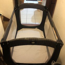Baby Play Pen Clean Price 25). Pick Up. Ev. Side.  Tacoma 