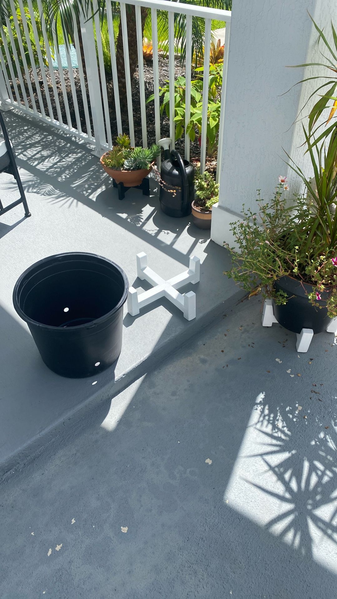 Stand / Plant Pot Wood Stand / Indoors/outdoors