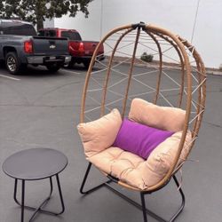 On Sale!! $95 !! New In Box Outdoor /indoor Patio Egg Chair (throw Pillow, Not Included)