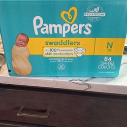 Pampers Swaddles Newborn