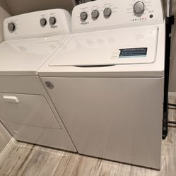Whirlpool Washer & Gas Dryer Set 