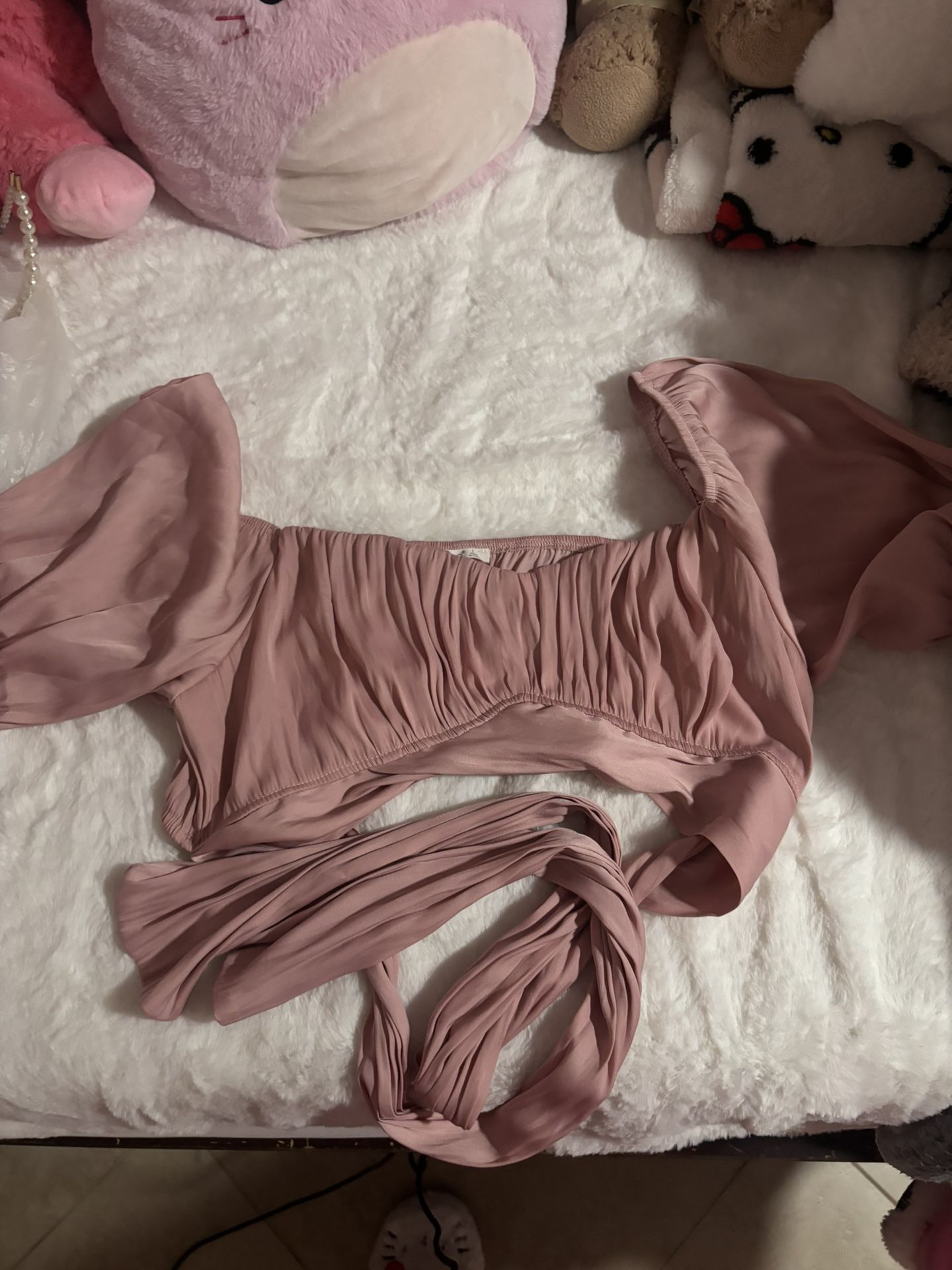 Cute crop top and shirts