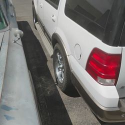2003 Ford Expedition Parts Running Boards 