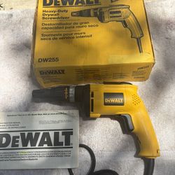  Like New DEWALT Variable Speed Reversible Drywall Gun-DW255-6 AMP, 5300 RPM, Set/Forget Nosepiece, 8’ Cord