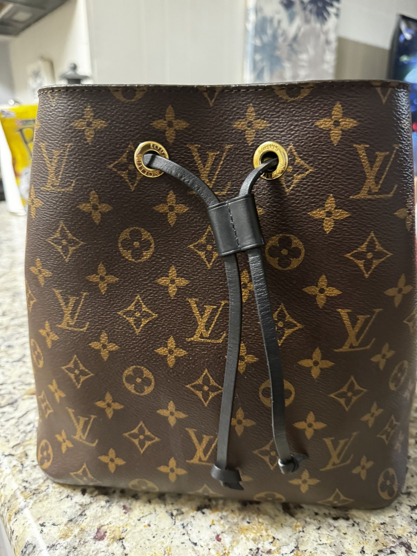 Neo Noe Authentic Lv Bucket Bag LOUIS VUITTON Brown Monogram Canvas NeoNoe  MM Bucket Bag – The