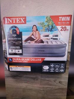 Air Mattress New Open Box Twin Size 20" High
