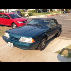 1993 Ford Mustang