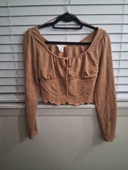Size small long sleeve top