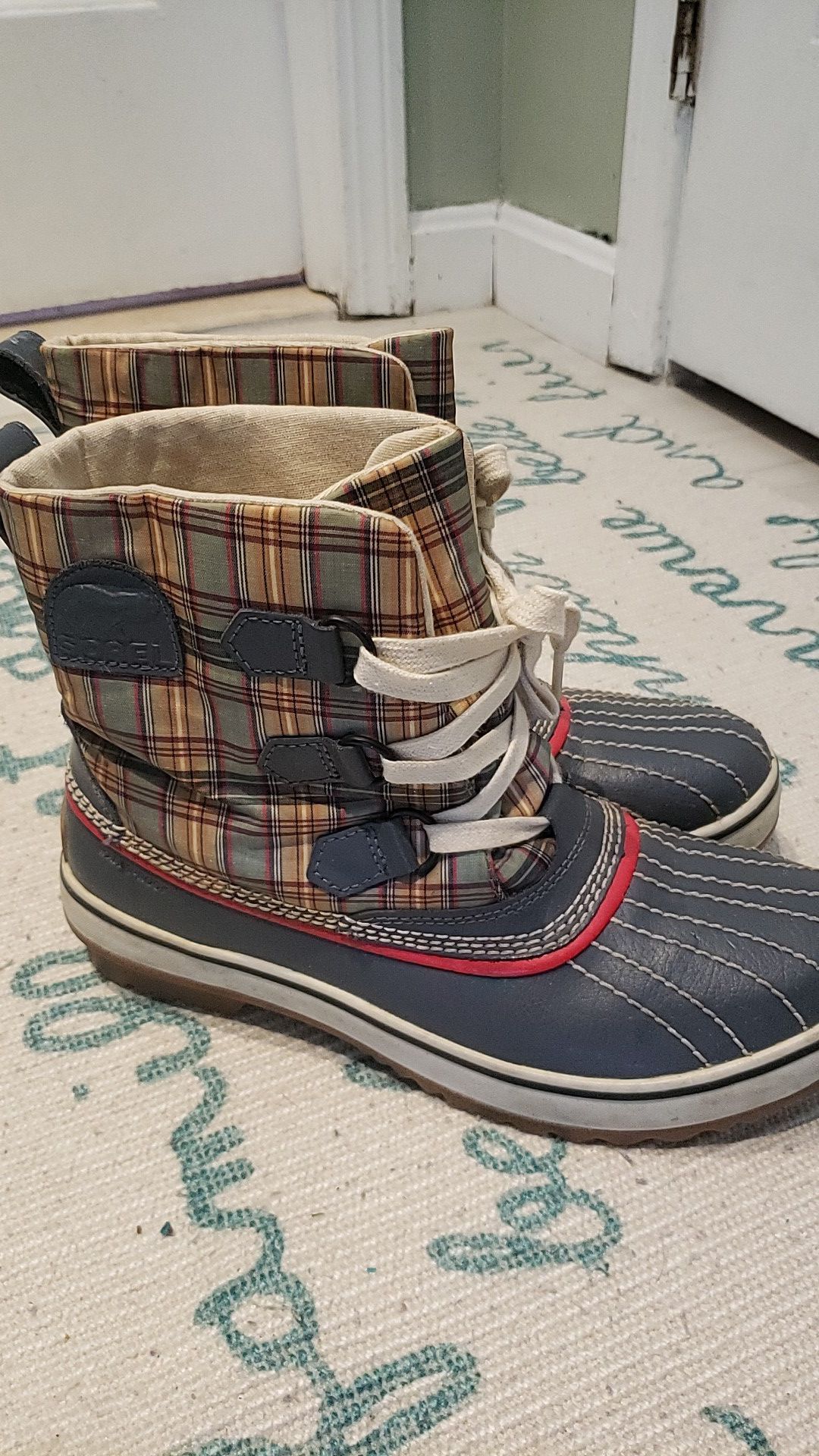 Sorel rain /snow waterproof boots -8.5