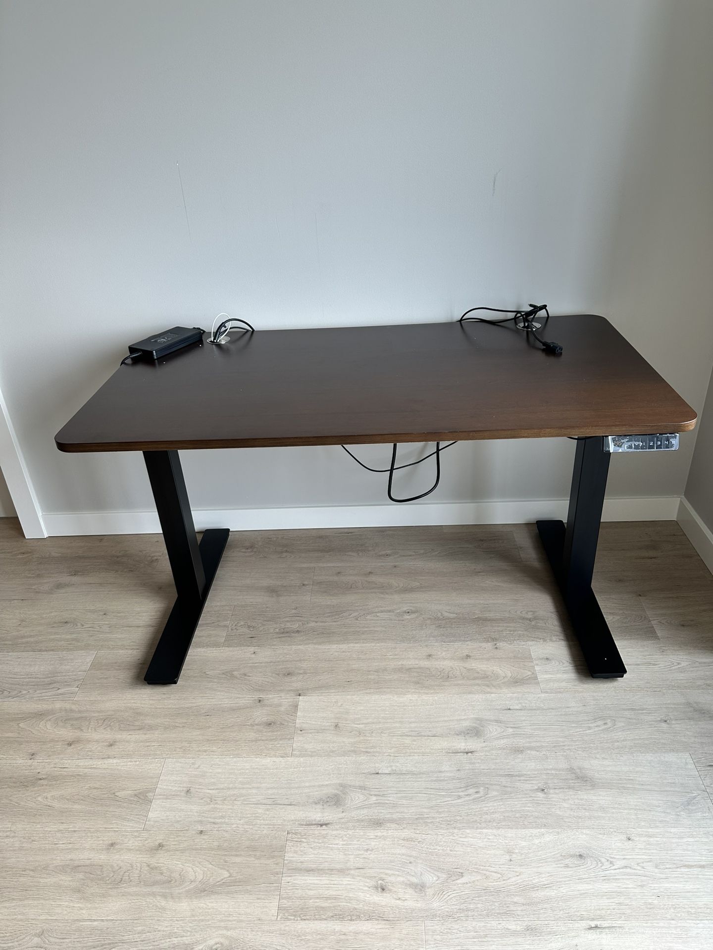 Standing desk - Autonomous SmartDesk