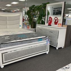 MODERN 5pc bedroom set w/glitter accents furniture BRAND NEW 40% OFF