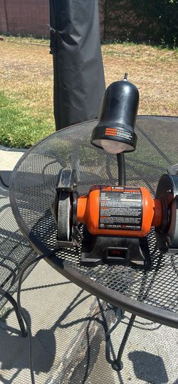 Bench grinder