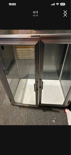 Glass cabinet