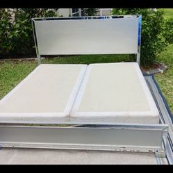 King Bed With End Table Good Condition 