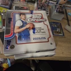 Topps Chrome 2025 Mega