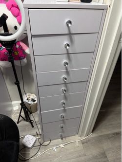 Impression vanity cabinet