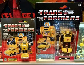 The Transformers More Than Meets The Eye Retro G1 Walmart Exclusive Heroic Autobot Bumblebee VW New MOSC
