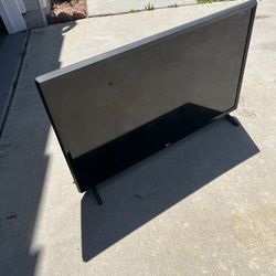 32 Inch LG Smart Tv