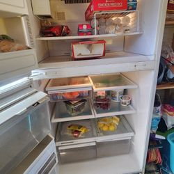Refrigerator For Sale