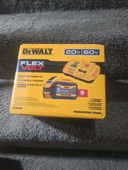 BATTERY AND CHARGER KIT DEWALT