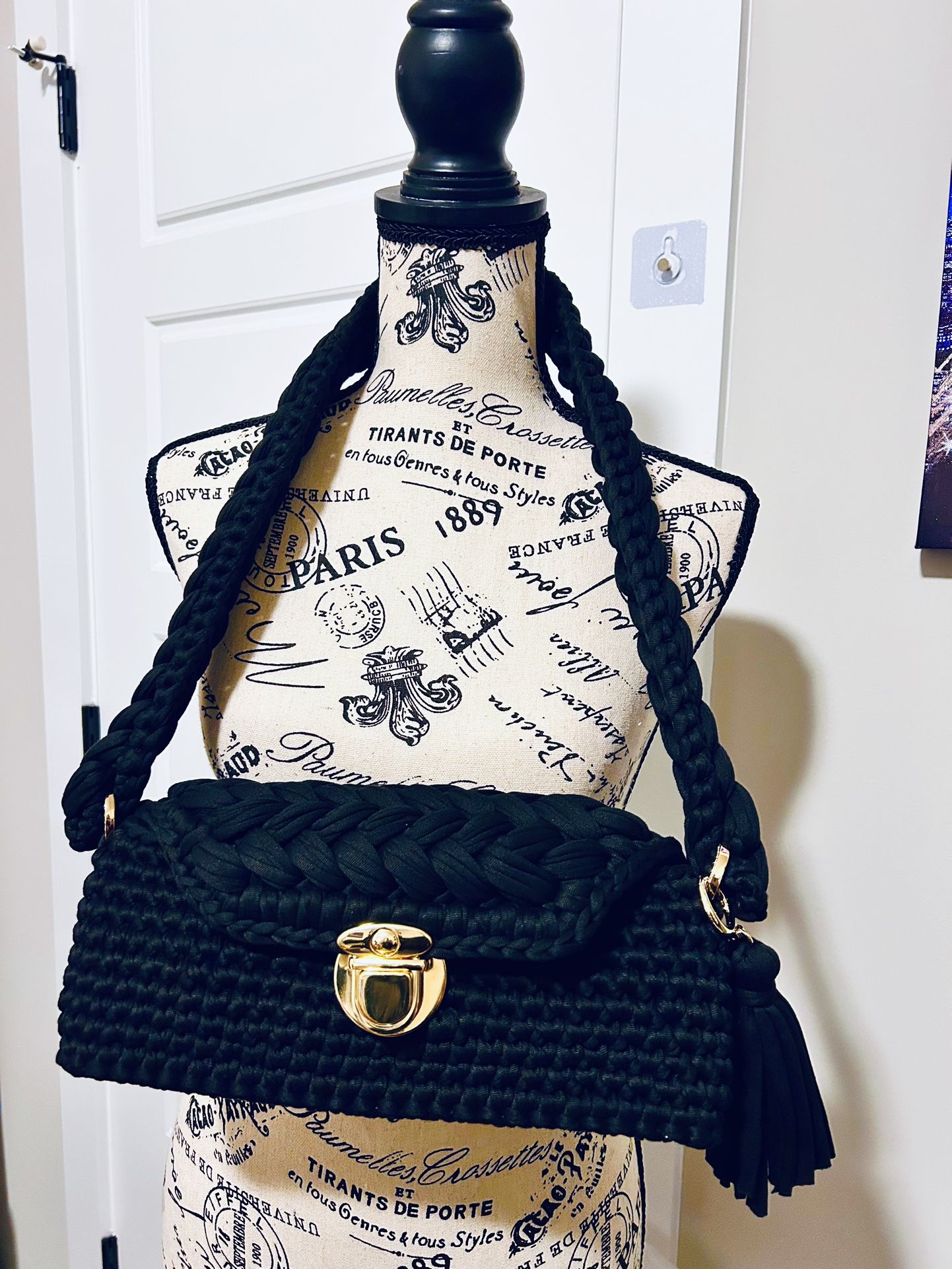 Shoulder Bag with Puff Stitch Strap