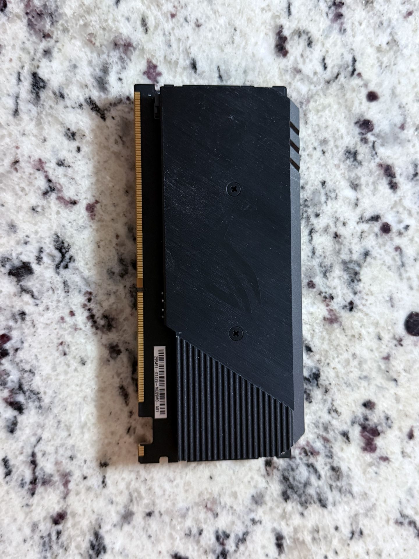 ASUS ROG DIMM.2 HS GEN V3 expansion card