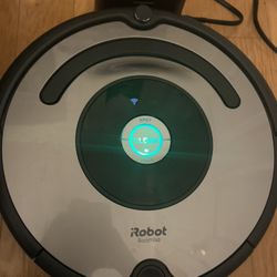 Roomba 677