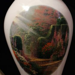 THOMAS KINKADE PRESENTS PAINTER OF LIGHT GARDEN OF GRACE 2004  FLOWER VASE @telefloral gift.  8 1/2" tall  