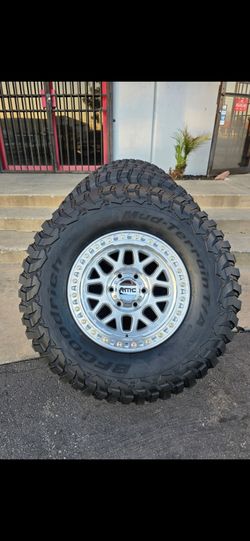 18" KMC w/ 35" BfGoodrich KM3 tires Baja Champion terrains