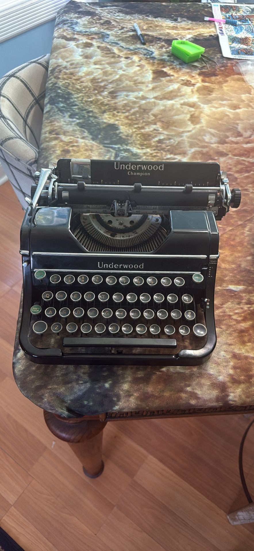 Vintage 1928 Underwood Model 5 Typewriter – Classic Collector’s Piece-Original Case-As Is