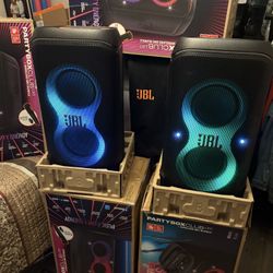 JBL [PartyBox Club 120] Portable Bluetooth Party Speaker | LED Light Show | Deep Bass | Mic/Guitar Input
