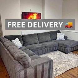 Large Gray Sectional Couch 🛋️- FREE DELIVERY 🚚