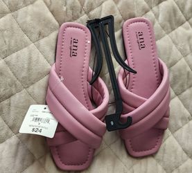 Women's Flip Flops Size 6 M New