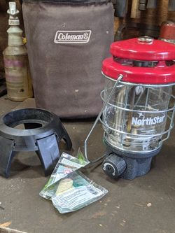 Rare Red Coleman NorthStar 2500 Propane Lantern with Carrying Case