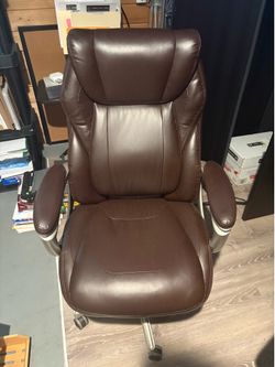 La-Z-Boy Executive Office Chair – Brown Leather – Excellent Condition