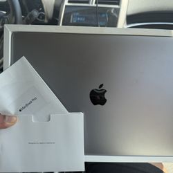 MacBook PRO