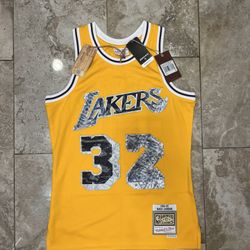 Mitchell & Ness Magic Johnson 75th Anniversary Diamond Swingman Jersey retail 200 Size Small 