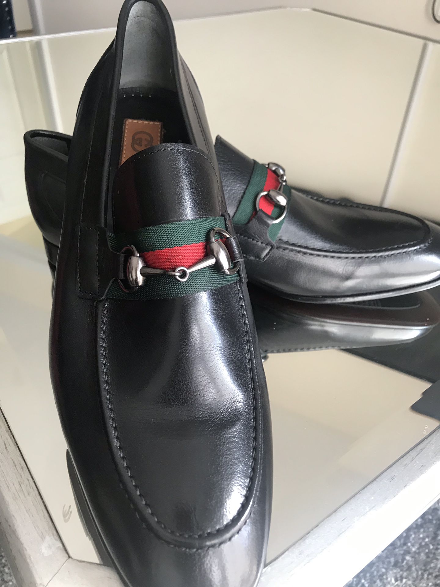Leather Gucci shoe