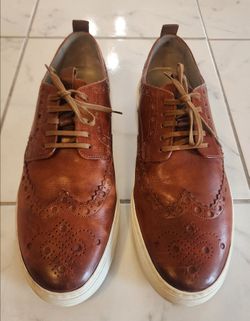 Grenson Sneaker 3 shoes, featuring tan brown leather  size 10