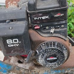 8 Hp  Briggs And Stratton Engine