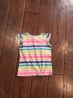 Girls t-shirt size 5t