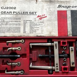 Snap-On Gear Puller Set