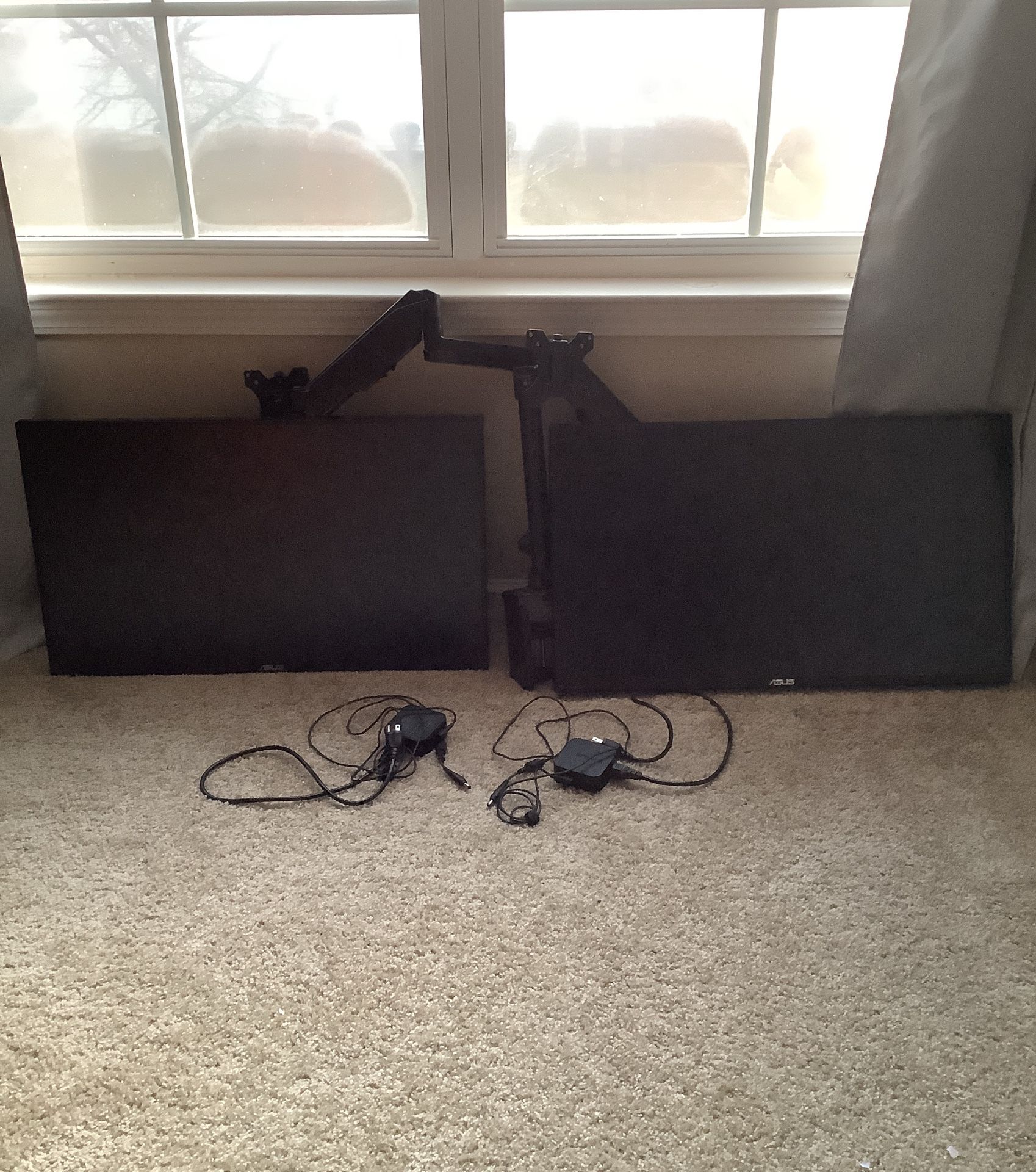 Asus 32” Monitors With Stand