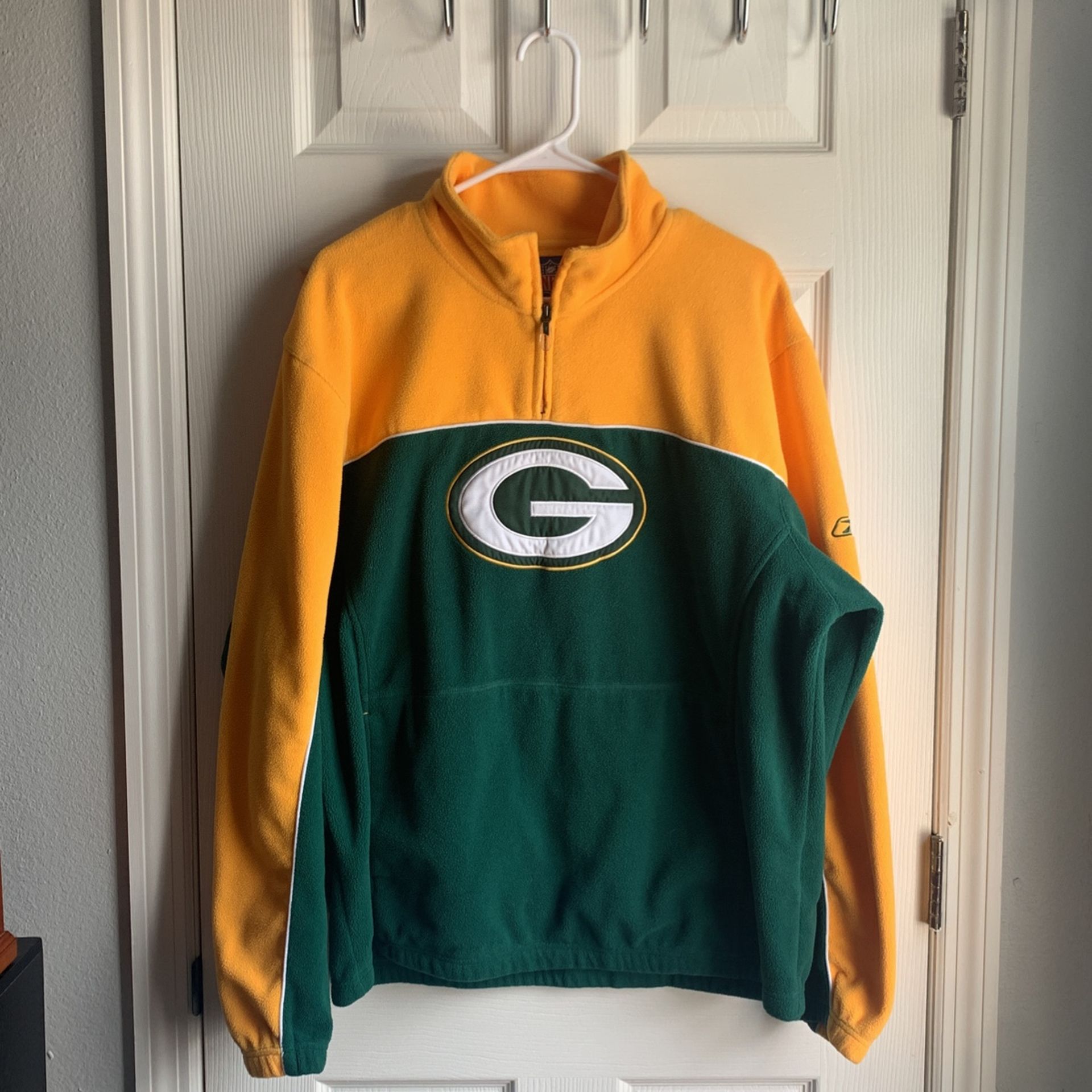 Green Bay Packers Jackets for Sale in Hesperia, CA - OfferUp