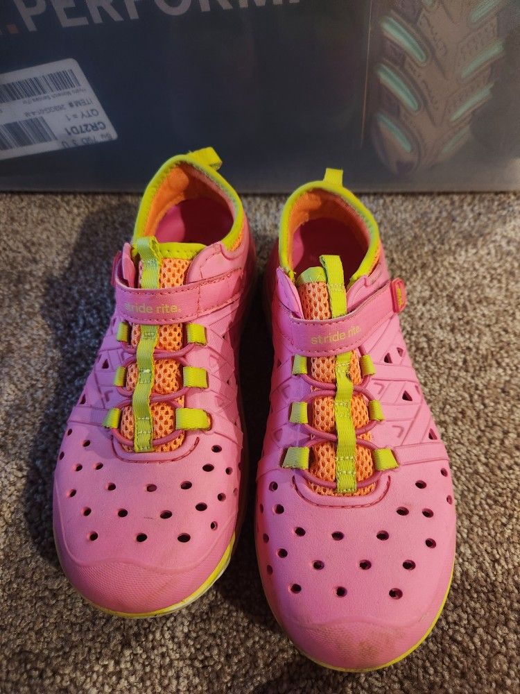 Size 1 Oshkosh Water Shoes